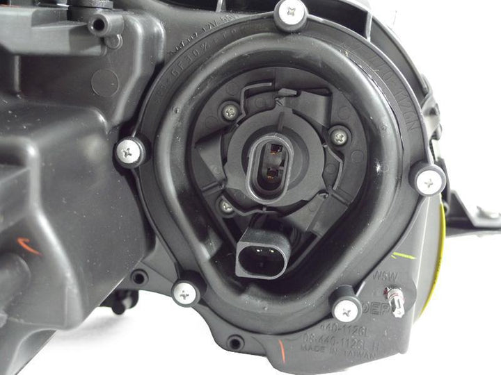 2003 - 2006 Mercedes Benz E Class W211 Facelift Style Projector Headlight For Stock BiXenon Model Without AFS