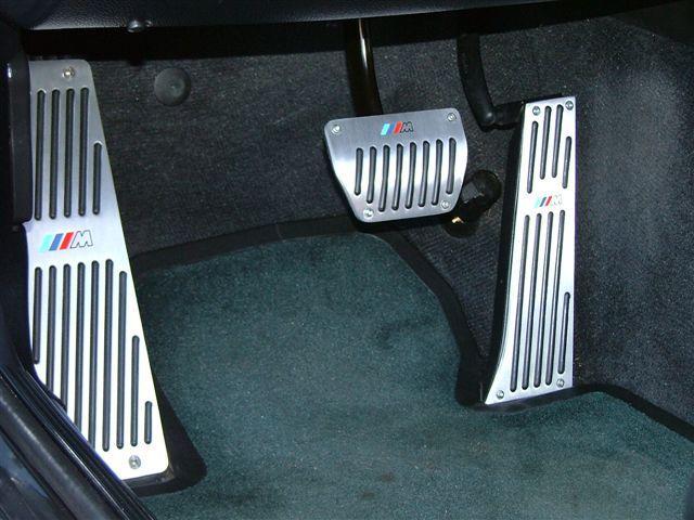 BMW E30/E32/E34E36/X5/Z3 3/5/7 Series Aluminum With Rubber Insert Pedals / Footrest Dead Pedal / Handbrake