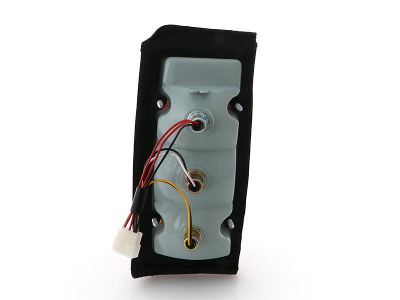 1980 - 1989 Toyota Land Cruiser J60 FJ60 FJ62 BJ60 HJ60 HJ61 BJ62 HJ62 USR OE Style Replacement Tail Light Set