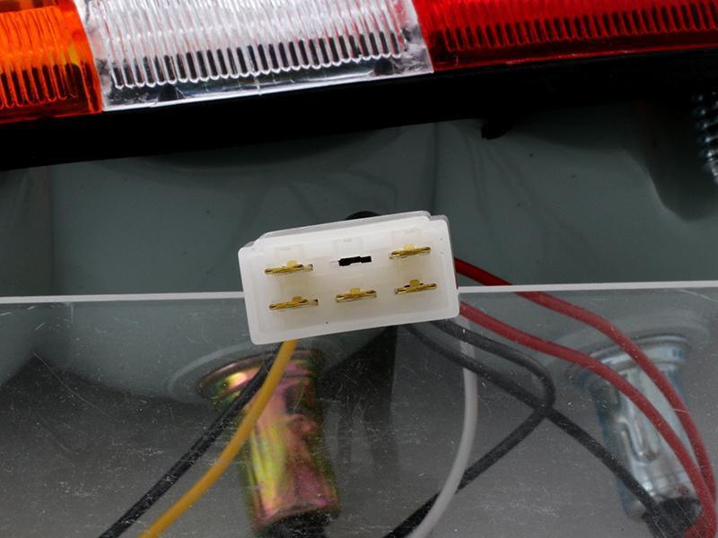 1980 - 1989 Toyota Land Cruiser J60 FJ60 FJ62 BJ60 HJ60 HJ61 BJ62 HJ62 USR OE Style Replacement Tail Light Set