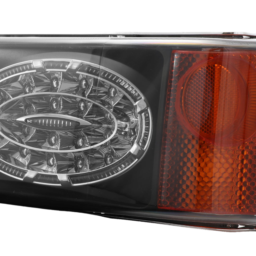 2003-2006 Chevrolet Chevy Silverado Black Housing Clear Lens Bumper Turn Signal Lights