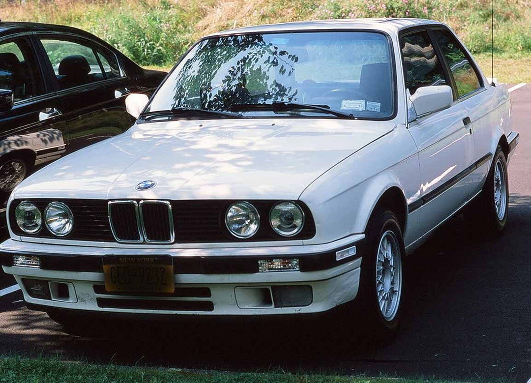 1989-1991 BMW E30 3 Series Crystal Clear or Smoke Bumper Signal Light

#lens-color_crystal-clear-lens