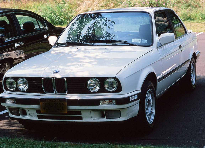 1989-1991 BMW E30 3 Series Crystal Clear or Smoke Bumper Signal Light

#lens-color_crystal-clear-lens
