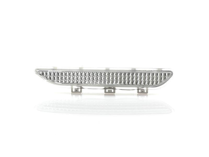 2004-2006 BMW E46 3 Series 2 Door Coupe/Cabrio Clear or Smoke Bumper Reflector Light

#lens-color_clear-lens