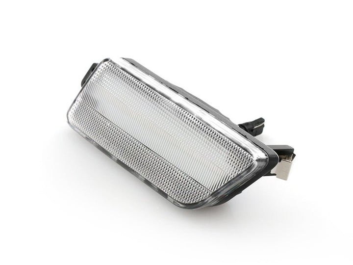 2014 - 2019 Porsche Macan USR LED Clear OR Smoke Front Amber LED Bumper Side Marker Light

#lens-color_clear-lens