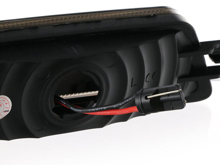 2014 - 2019 Porsche Macan USR LED Clear OR Smoke Front Amber LED Bumper Side Marker Light

#lens-color_smoke-lens