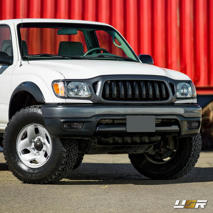 2001-2004 Toyota Tacoma 2WD / 4WD Smoke Lens Front Bumper Signal Lights