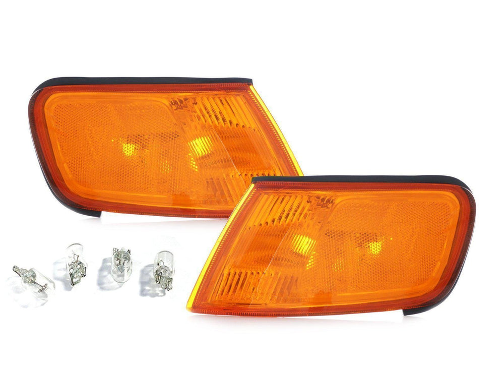 1994 - 1997 Honda Accord Amber Front Corner Signal Light