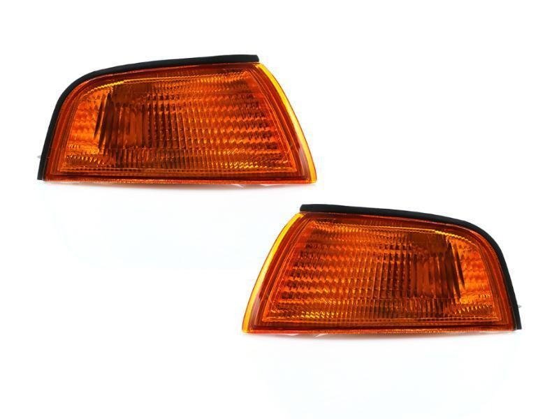 1997 - 2002 Mitsubishi Mirage / 1997 - 1998 Lancer EVO 4 Amber Corner Lights