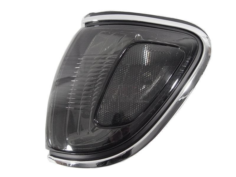 2001 - 2004 Toyota Tacoma Front Clear or Smoke Lens Corner Lights
