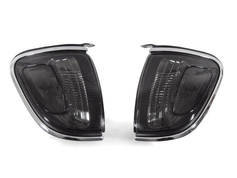 2001 - 2004 Toyota Tacoma Front Clear or Smoke Lens Corner Lights