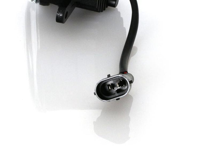2016 - 2019 Toyota Tacoma / 2014 - 2018 Toyota Tundra Black Housing Plug & Play Projector CREE LED Fog Light Assembly