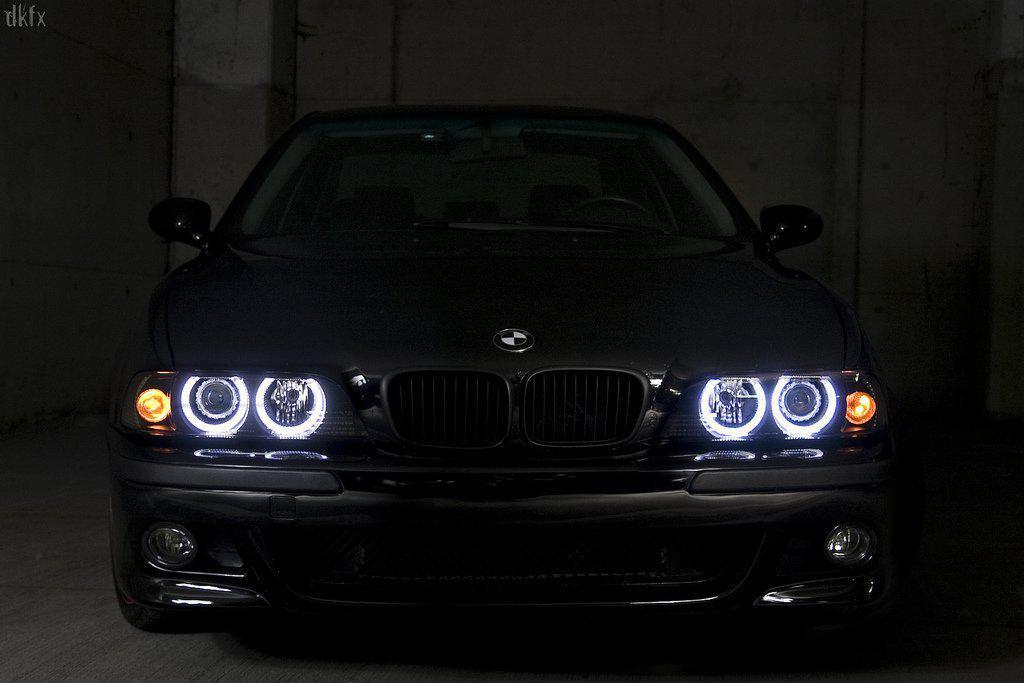 1997 - 2000 BMW E39 5 Series Angel Eye Halo Projector Headlight W/ Optional LED Ring For Factory Halogen Models