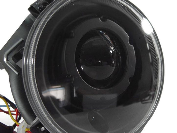 2002 - 2006 Mercedes Benz G Class Wagon W463 FACELIFT Style GLASS Lens Projector Headlight With Optional Xenon HID