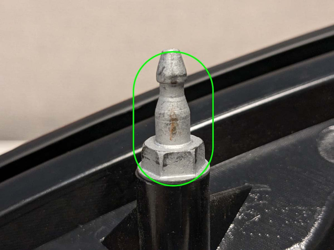 OPEN BOX 2002 - 2009 Chevrolet Trailblazer Dark Red Smoke Lens Tail Lights