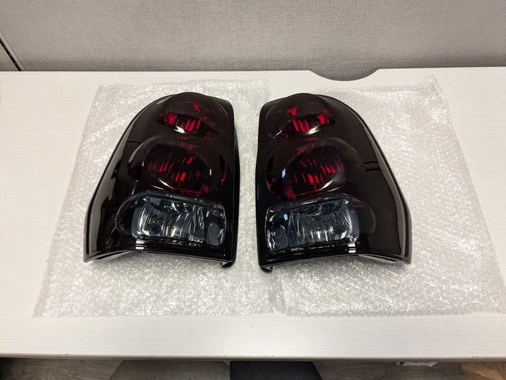 OPEN BOX 2002 - 2009 Chevrolet Trailblazer Dark Red Smoke Lens Tail Lights