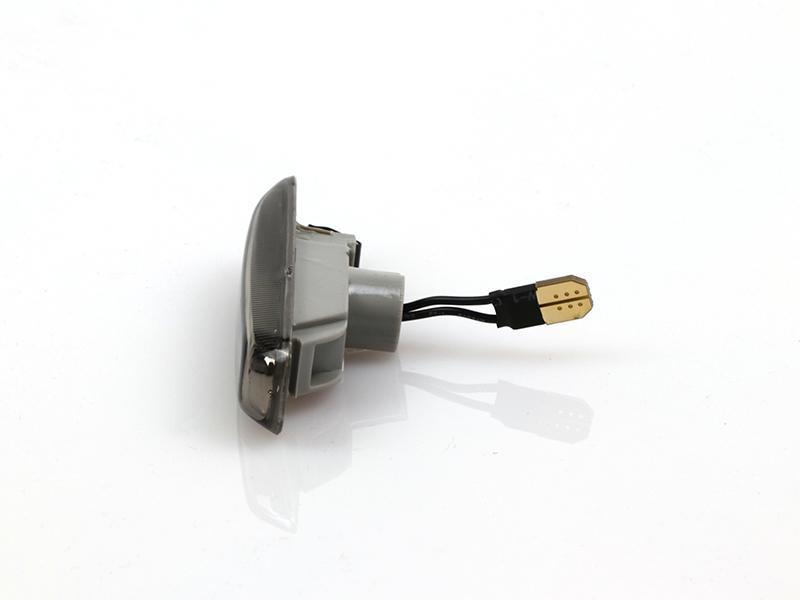 1992-2003 BMW 3 Series E46 2D/4D/5D LED Fender Side Marker Light

#color_smoke-lens-white-led