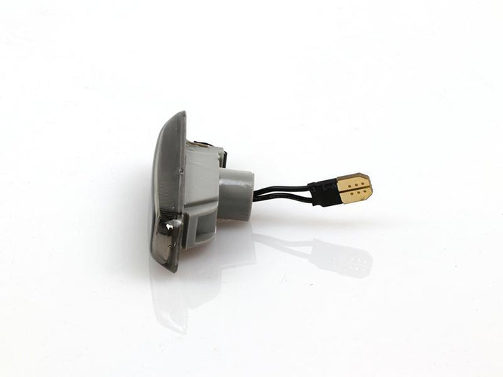 1992-2003 BMW 3 Series E46 2D/4D/5D LED Fender Side Marker Light

#color_smoke-lens-white-led