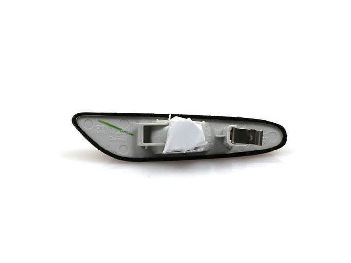 2006 - 2012 BMW 3 Series E9x / 2008 - 2012 1 Series E82/E88 Smoke Lens Fender Side Marker Light