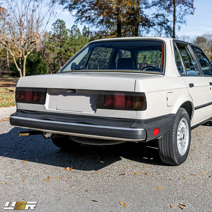 1983 - 1986 BMW E30 Pre Facelift Smoke / Amber Lens Tail Light