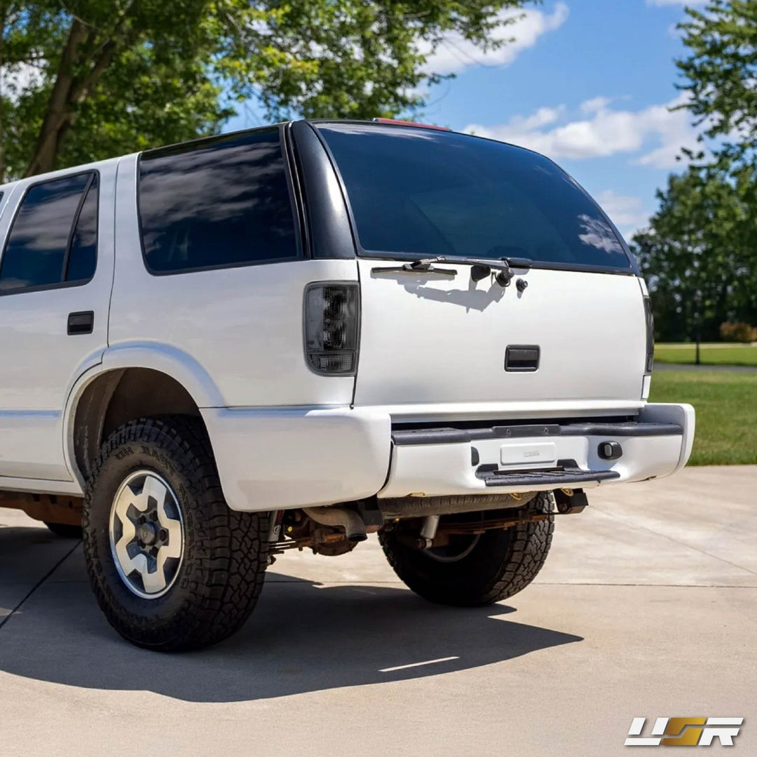 1995 - 2004 Chevrolet Chevy Blazer & GMC Jimmy, 1997 - 2001 Envoy EG Black Chrome Housing Smoke Lens Tail Lights