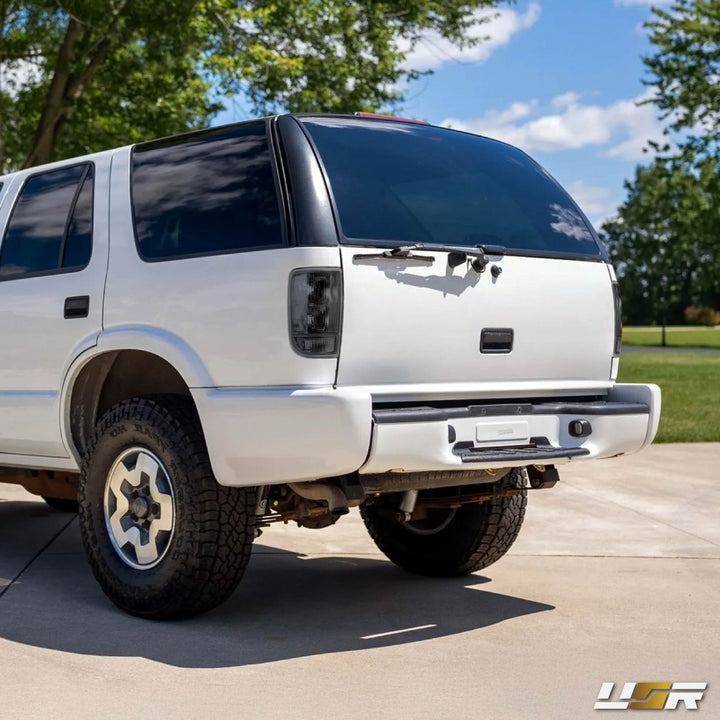 1995 - 2004 Chevrolet Chevy Blazer & GMC Jimmy, 1997 - 2001 Envoy EG Black Chrome Housing Smoke Lens Tail Lights