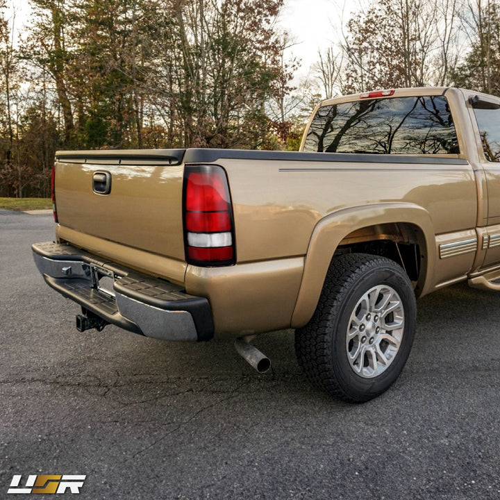 1999 - 2006 Chevrolet Chevy Silverado Red / Clear Lens Tail Lights