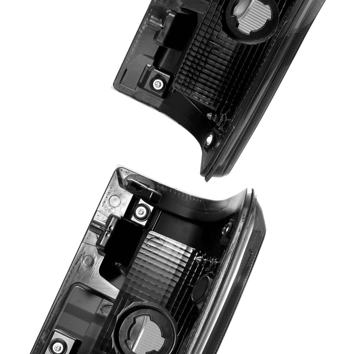2017 - 2019 Ford F - 250 & F - 350 Black / Smoke Lens Halogen Tail Lights