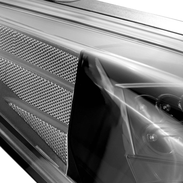 2003 - 2005 Nissan 350Z Z33 JDM 'Z' Shaped Black / Clear Monochrome Lens LED Tail Light