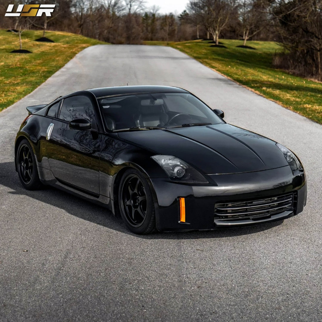 2003 - 2005 Nissan 350Z Z33 JDM 'Z' Shaped Black / Clear Monochrome Lens LED Tail Light + Facelift Style JDM Black D2S BiXenon LED Projector Headlight