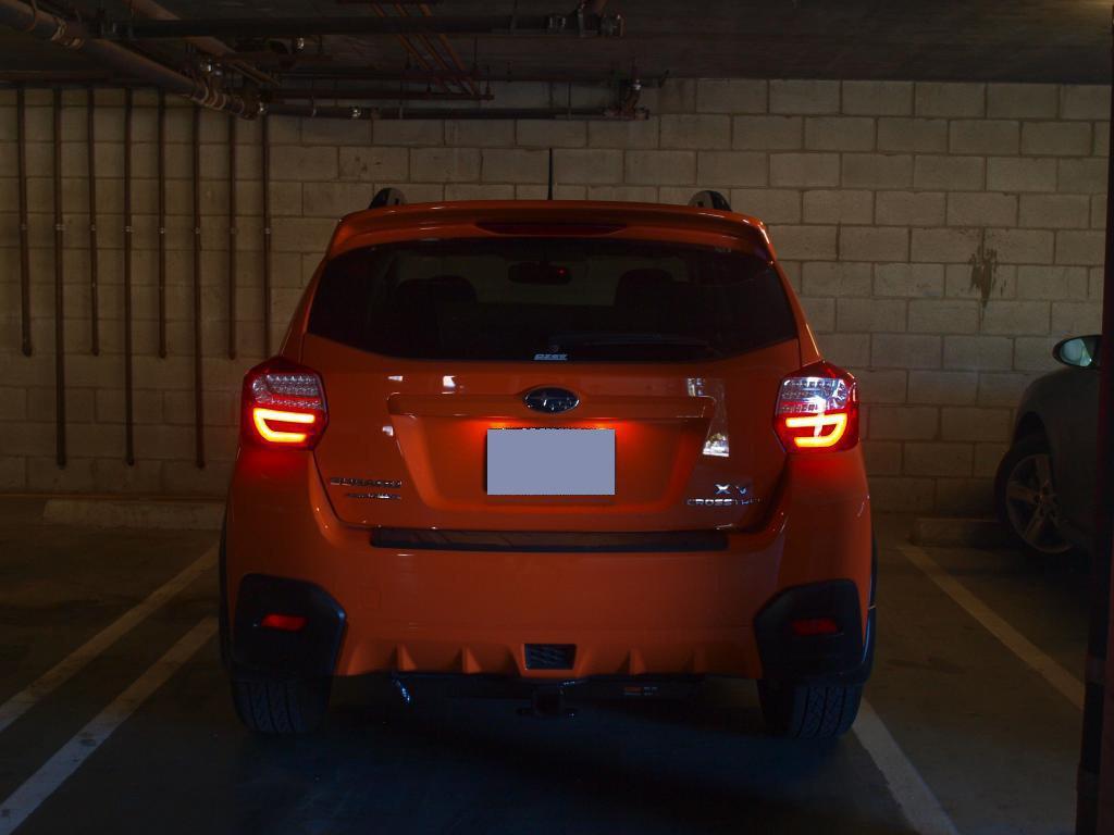 2012 - 2016 Subaru XV Crosstrek / Impreza 5D Red/Clear or Black/Smoke Rear Light Bar Full LED Tail Light