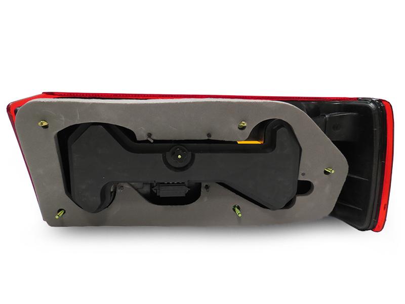 1990 - 1992 Volvo 740 Red / Clear / Amber Lens Tail Lights