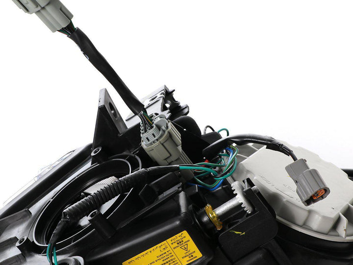 2003 - 2005 Nissan 350Z Z33 Halogen Model Vehicle to Upgrade to Xenon D2S Headlight's 6 Pin to 8 Pin Wire Adapter