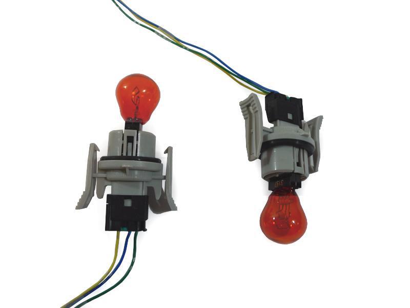 1997-2000 BMW 5 Series E39 Corner Signal Light Bulbs / Sockets / Wiring / Connectors